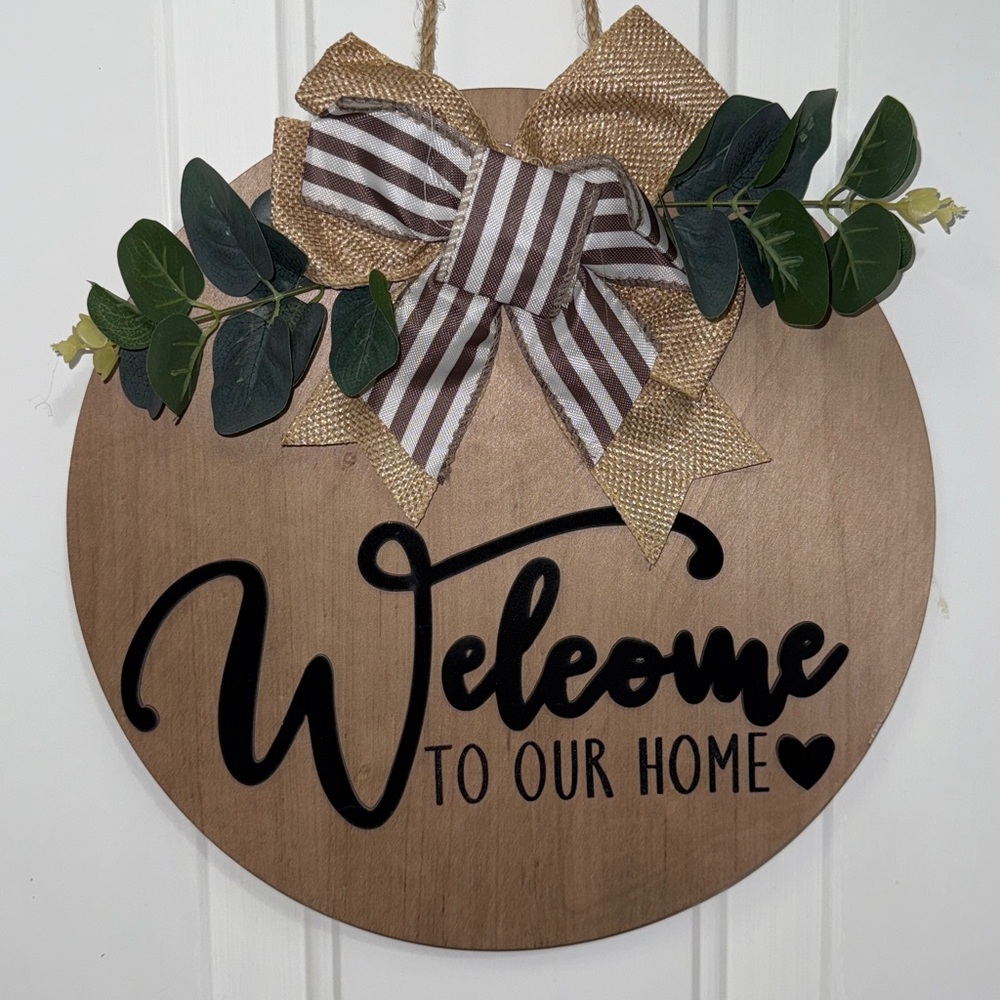 🪴 10.5 inch Rustic Welcome Sign with Bow and Greenery 🪴
